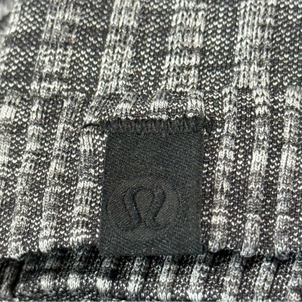 Lululemon Rest Less Pullover 10 Euc - image 5